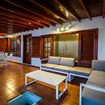Villa Magnifica Al Lado Del Mar Arrecife