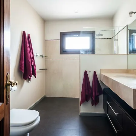 Magnifica Al Lado Del Mar Villa Arrecife (Lanzarote)