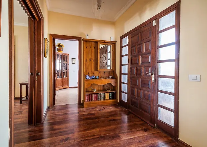 Magnifica Al Lado Del Mar