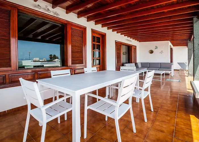 Magnifica Al Lado Del Mar Villa Arrecife (Lanzarote)