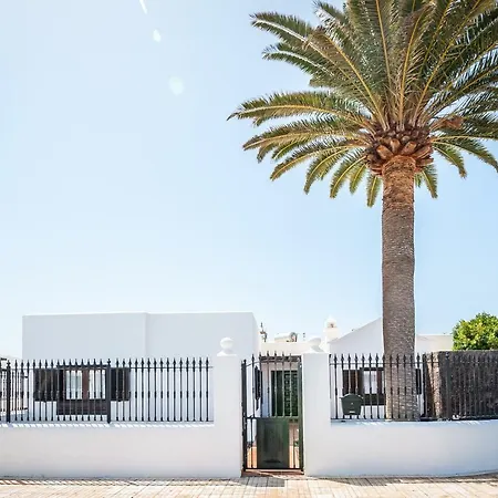 Magnifica Al Lado Del Mar Villa